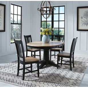 Butterfly extension table and 4 San Remo chairs